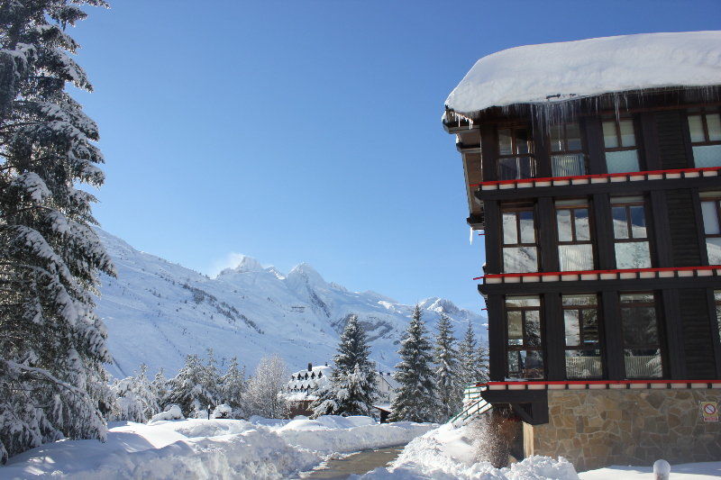 Snoe Hotel Канданчу Экстерьер фото